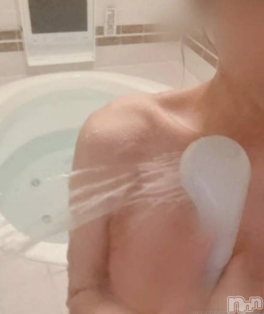 長岡デリヘル長岡人妻市(ナガオカヒトヅマイチ) せりか★『極嬢』による乳首攻め(34)の9月30日写メブログ「夜の出勤♡」