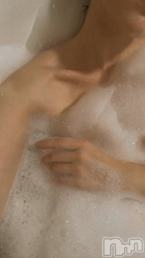 長岡デリヘル長岡人妻市(ナガオカヒトヅマイチ) せりか★『極嬢』による乳首攻め(34)の10月8日写メブログ「卒業🧡」