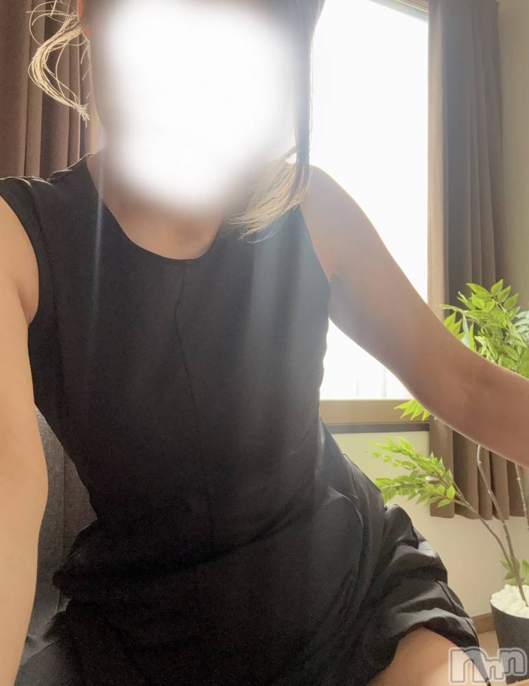 長岡デリヘル長岡人妻市(ナガオカヒトヅマイチ) せりか★『極嬢』による乳首攻め(34)の5月6日写メブログ「手は拘束、目は目隠しを」