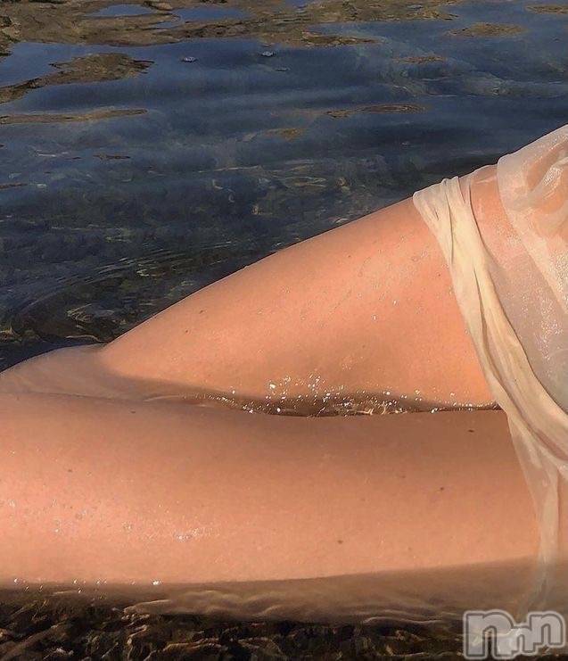 長岡人妻デリヘル長岡人妻市(ナガオカヒトヅマイチ)せりか★『極嬢』による乳首攻め(34)の2023年9月9日写メブログ「行くべき？！！( ˶°⌓°˶)」