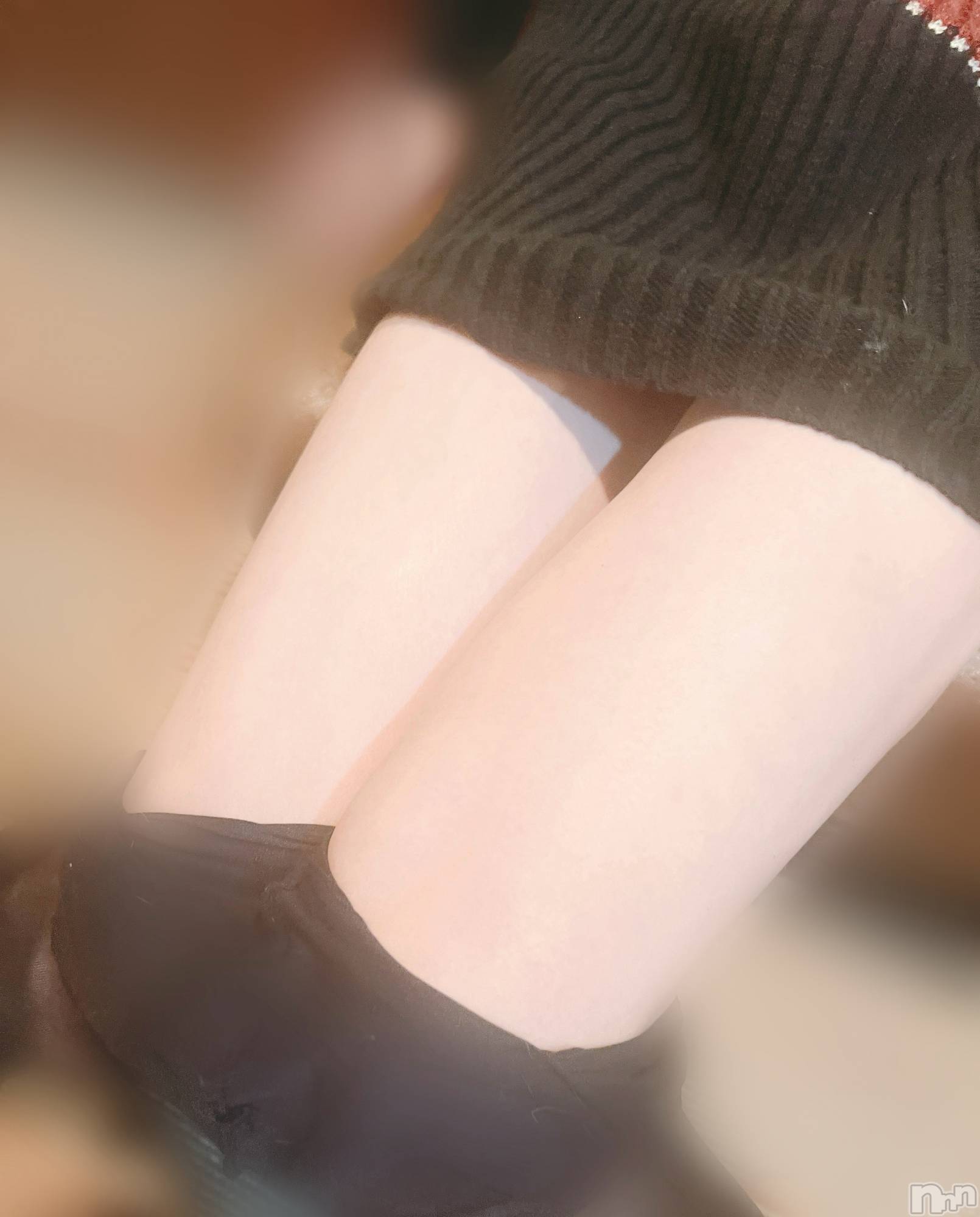 長岡人妻デリヘル長岡人妻市(ナガオカヒトヅマイチ)せりか★『極嬢』による乳首攻め(34)の2024年1月4日写メブログ「美脚♡」