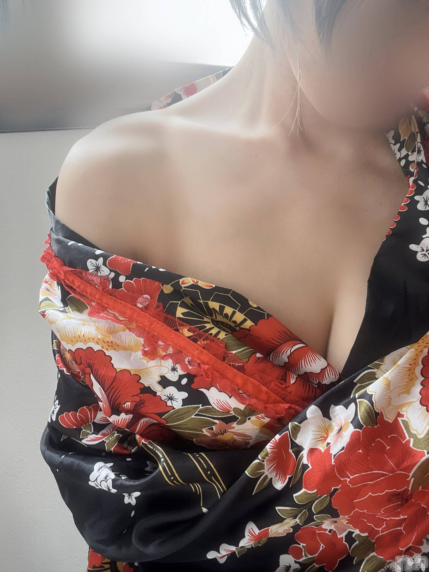 長岡人妻デリヘル長岡人妻市(ナガオカヒトヅマイチ)せりか★『極嬢』による乳首攻め(34)の2024年4月18日写メブログ「オカマちゃん♡」