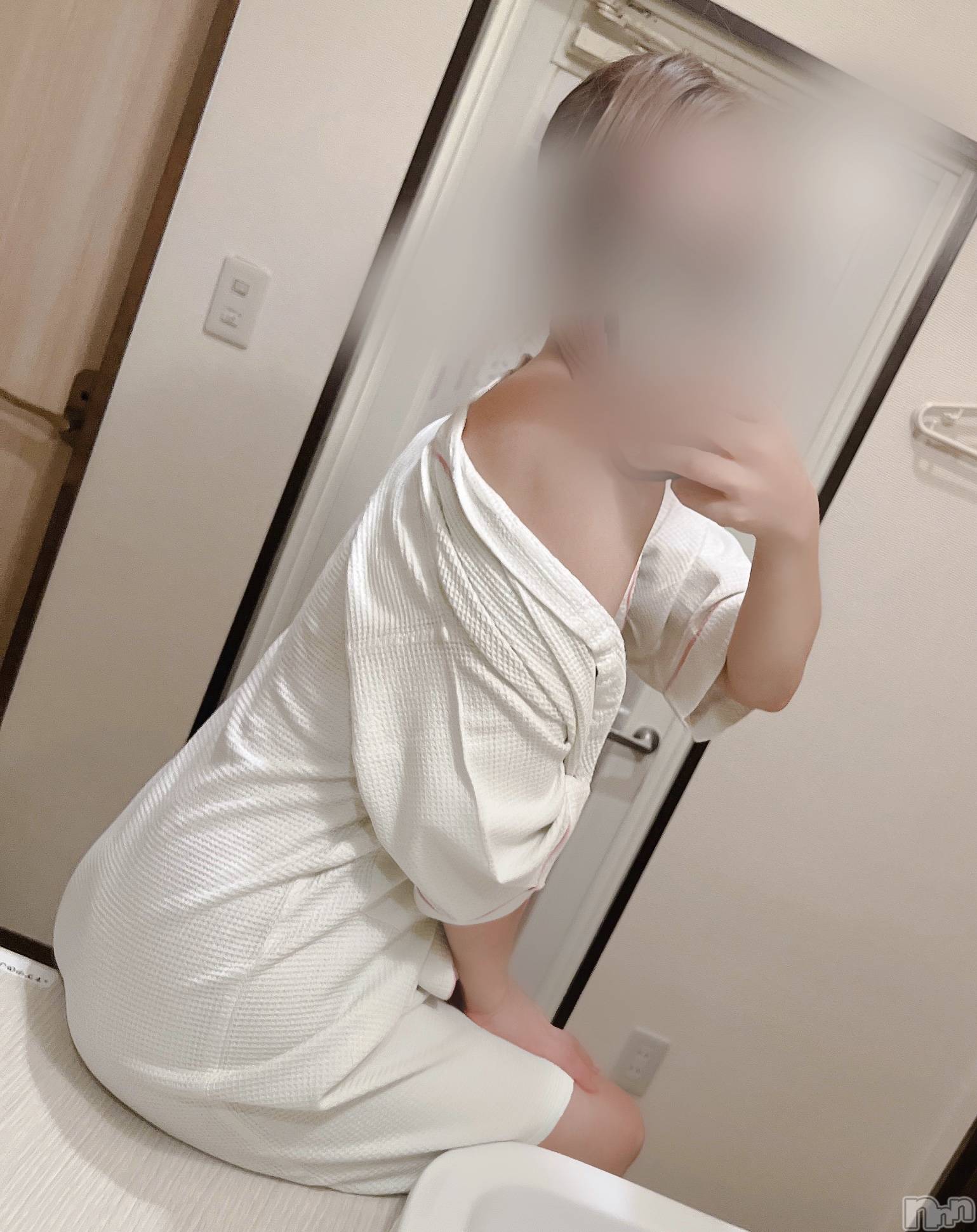長岡人妻デリヘル長岡人妻市(ナガオカヒトヅマイチ)せりか★『極嬢』による乳首攻め(34)の2024年10月24日写メブログ「おっぱい星人🧡」
