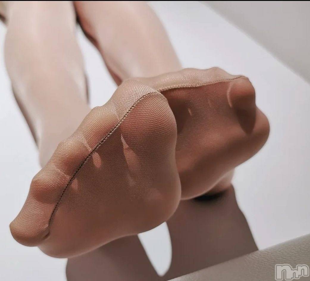 長岡人妻デリヘル長岡人妻市(ナガオカヒトヅマイチ)せりか★『極嬢』による乳首攻め(34)の2024年10月25日写メブログ「舐め舐め」