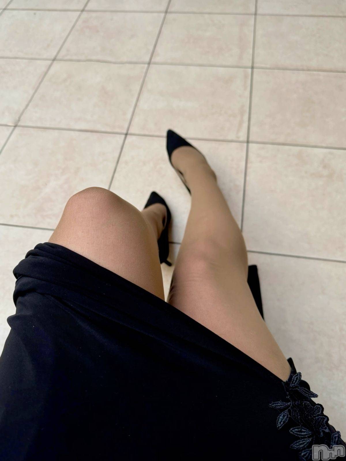 長岡デリヘル長岡人妻市(ナガオカヒトヅマイチ)せりか★『極嬢』による乳首攻め(34)の2024年11月10日写メブログ「往復ビンタからの唾かけ」