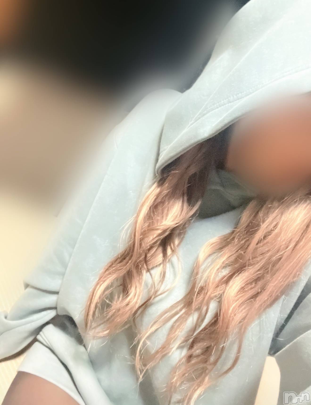 長岡人妻デリヘル長岡人妻市(ナガオカヒトヅマイチ)せりか★『極嬢』による乳首攻め(34)の2025年1月26日写メブログ「ギャルがいい？エロい系がいい？」