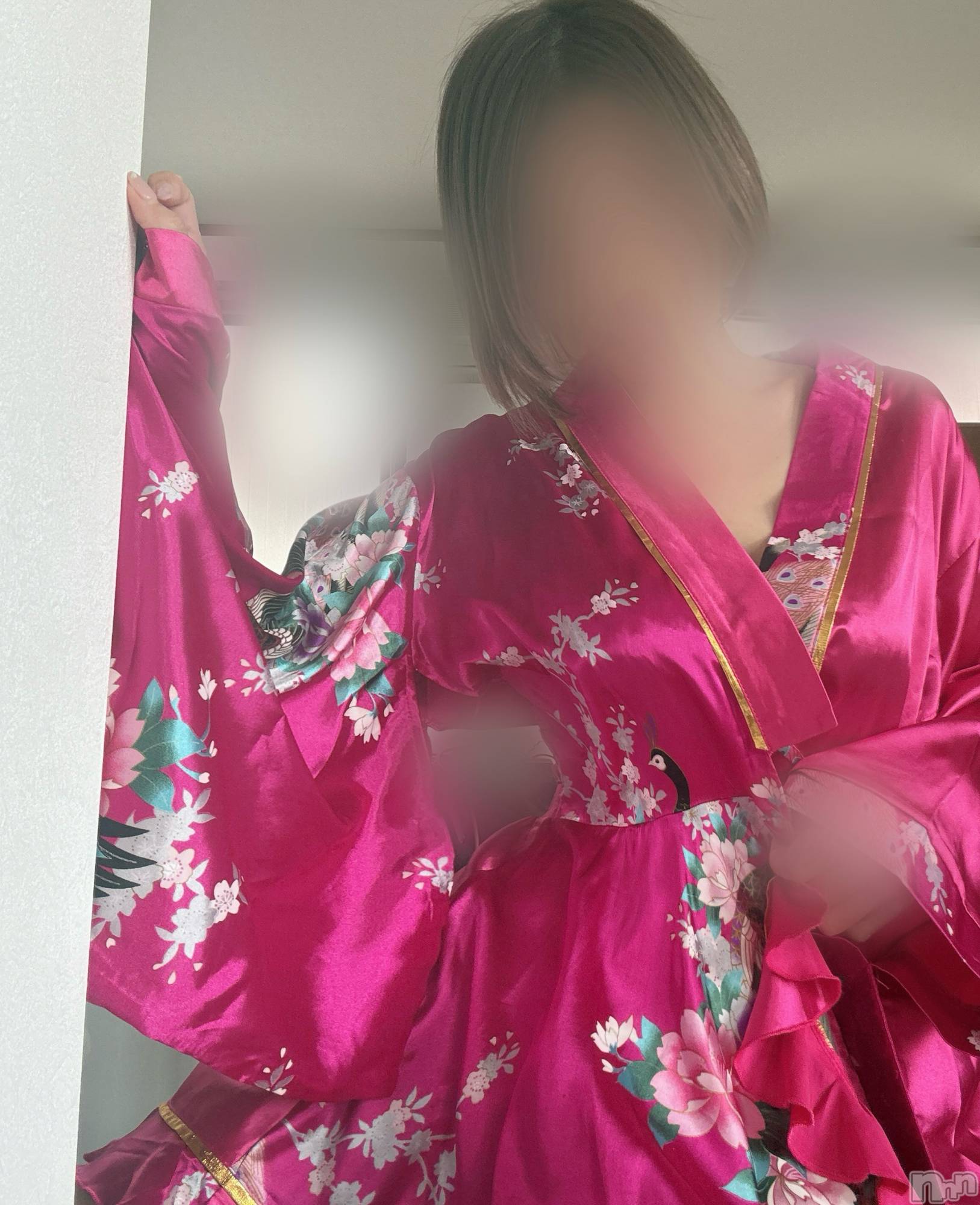 長岡人妻デリヘル長岡人妻市(ナガオカヒトヅマイチ)せりか★『極嬢』による乳首攻め(34)の2025年4月10日写メブログ「4月10日 12時07分のブログ」