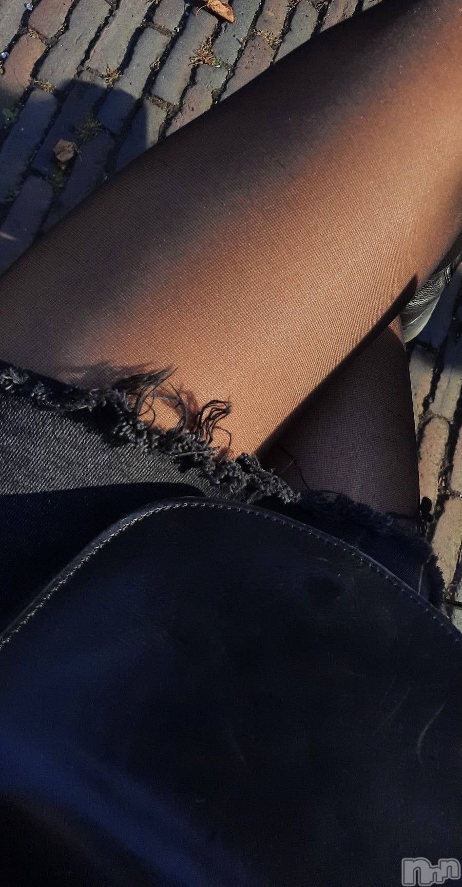 長岡デリヘル長岡人妻市(ナガオカヒトヅマイチ)せりか★『極嬢』による乳首攻め(34)の2025年10月14日写メブログ「夜の部🧡」