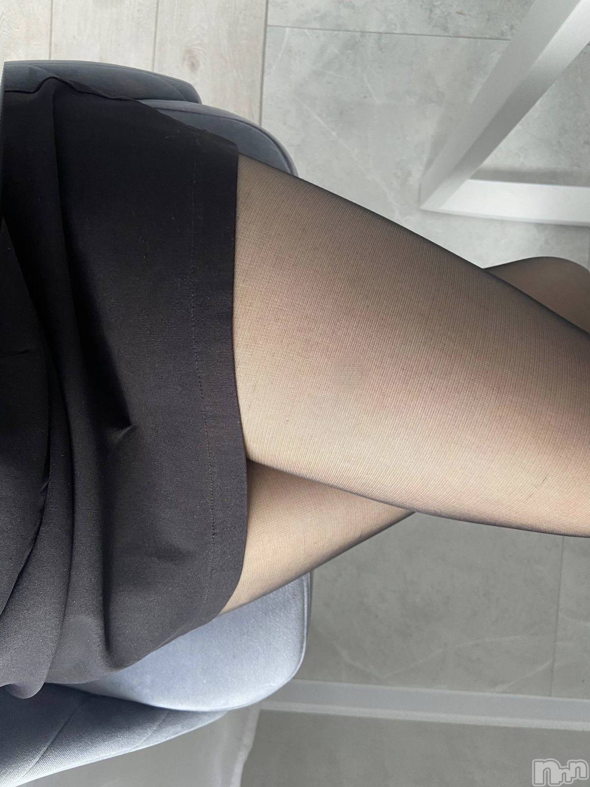 長岡デリヘル長岡人妻市(ナガオカヒトヅマイチ)せりか★『極嬢』による乳首攻め(34)の2026年1月27日写メブログ「明日は制服♡」