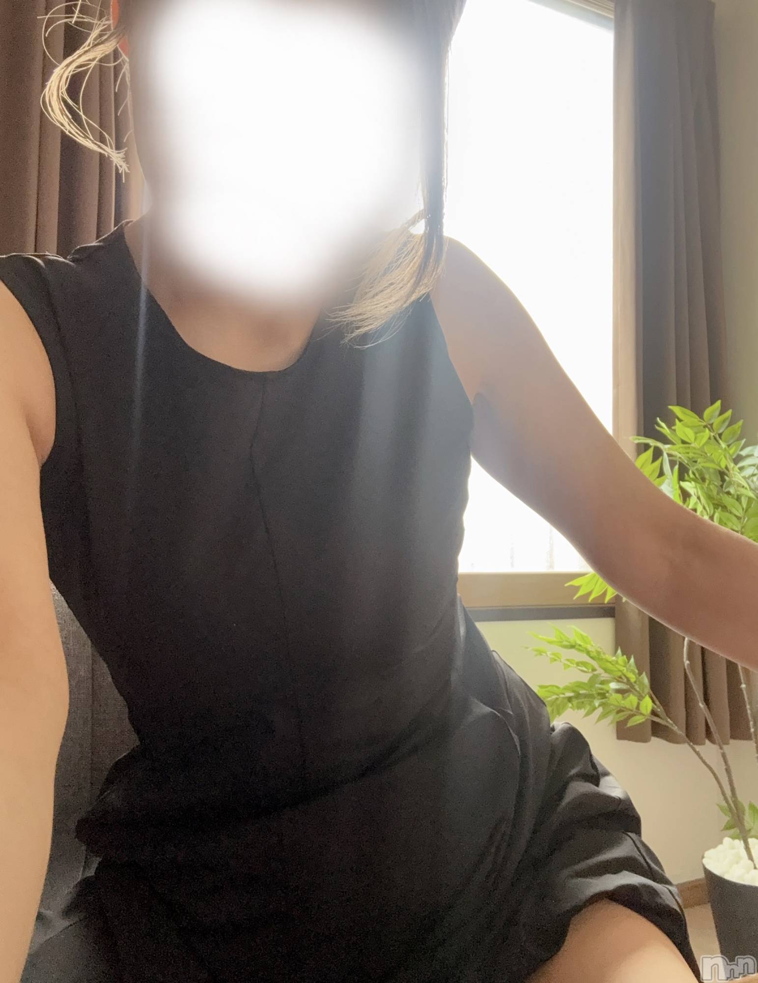 長岡デリヘル長岡人妻市(ナガオカヒトヅマイチ)せりか★『極嬢』による乳首攻め(34)の2026年5月6日写メブログ「手は拘束、目は目隠しを」