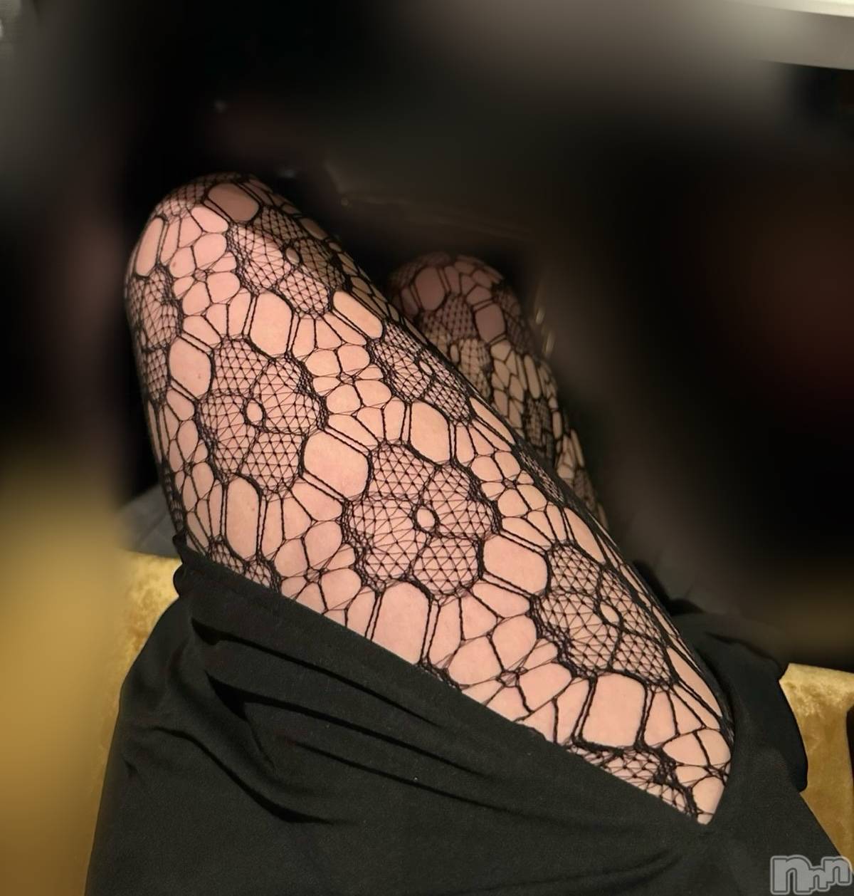 長岡デリヘル長岡人妻市(ナガオカヒトヅマイチ)せりか★『極嬢』による乳首攻め(34)の2026年8月26日写メブログ「手首を拘束して」