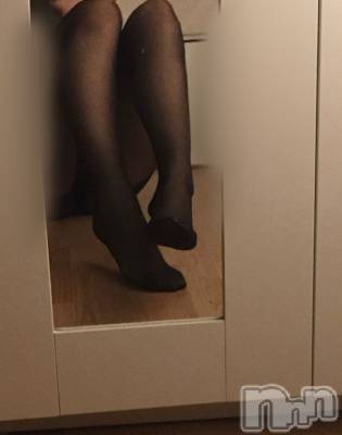 長岡デリヘル 長岡人妻市(ナガオカヒトヅマイチ) せりか★『極嬢』による乳首攻め(34)の11月28日写メブログ「足コキ」