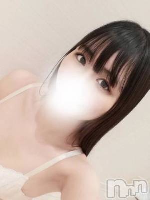 みく◇変幻自在な潮吹き娘！(24) 身長158cm、スリーサイズB86(D).W56.H84。上越デリヘル AZUL(アズール)在籍。