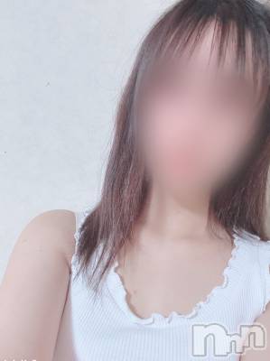 【体験】えな(18) 身長158cm、スリーサイズB85(D).W55.H83。新潟デリヘル Office Amour(オフィスアムール)在籍。