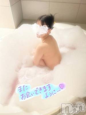 新潟デリヘル Secret Love(シークレットラブ) えま☆S級ハーフ超美人モデル(23)の7月22日写メブログ「ベッドの上で。。。💕」