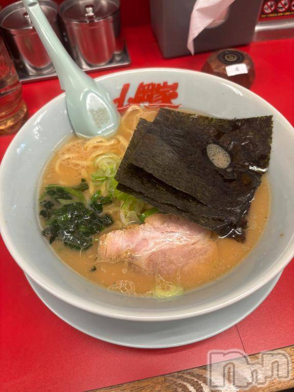 新潟デリヘルOffice Amour(オフィスアムール) よもぎ/ヘルス課(23)の10月31日写メブログ「毎日ラーメン健康生活🍜」