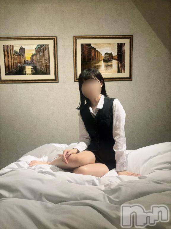 新潟デリヘルOffice Amour(オフィスアムール) よもぎ/ヘルス課(23)の11月11日写メブログ「今日もthank you🫰」