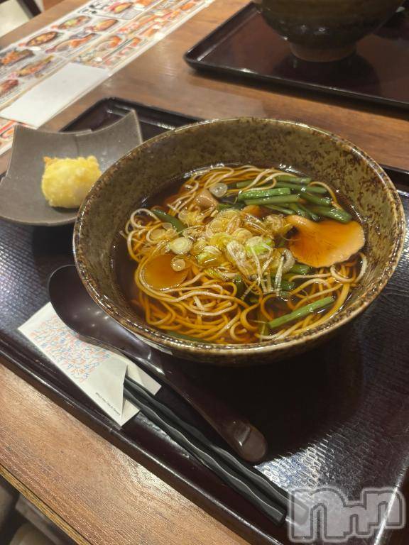 新潟デリヘルOffice Amour(オフィスアムール) よもぎ/ヘルス課(23)の1月5日写メブログ「浮気した麺🍜」