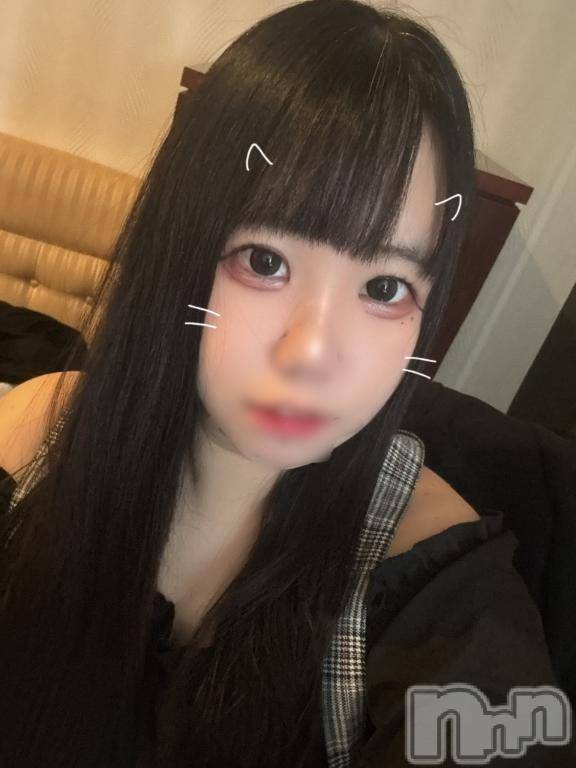 新潟デリヘル奥様特急 新潟店(オクサマトッキュウニイガタテン)ろっか(23)の2025年10月13日写メブログ「出勤してます🙋‍♀️」