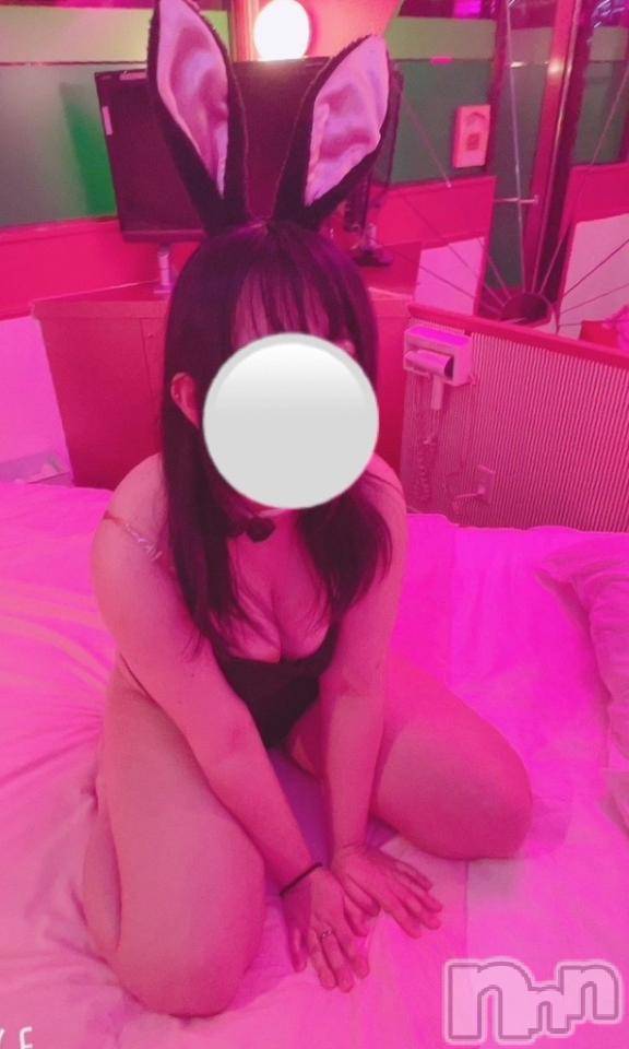 新潟デリヘル奥様特急 新潟店(オクサマトッキュウニイガタテン)ろっか(23)の2025年11月28日写メブログ「出勤してます🫶」