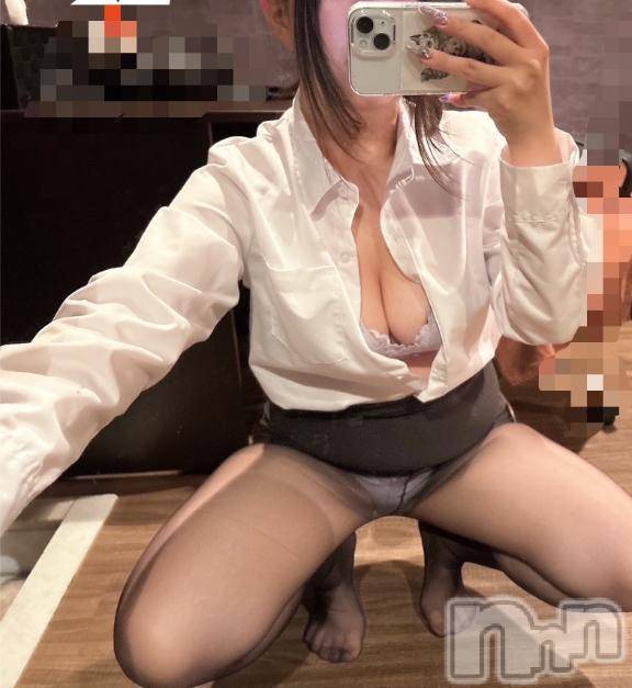 新潟デリヘル奥様特急 新潟店(オクサマトッキュウニイガタテン)ろっか(23)の2025年12月5日写メブログ「いっぱい出して…？///」