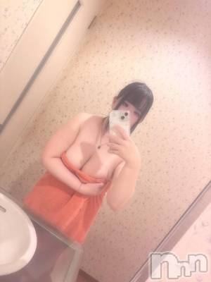 新潟デリヘル 奥様特急 新潟店(オクサマトッキュウニイガタテン) ろっか(23)の10月15日写メブログ「しゅっ🫡」