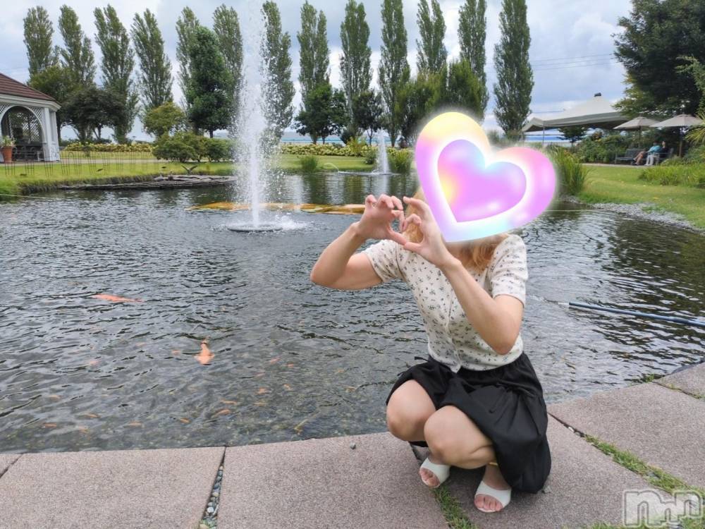 三条ぽっちゃり新潟三条燕ちゃんこ(ニイガタサンジョウツバメチャンコ) しおり(44)の8月24日写メブログ「24日(日)出勤します」