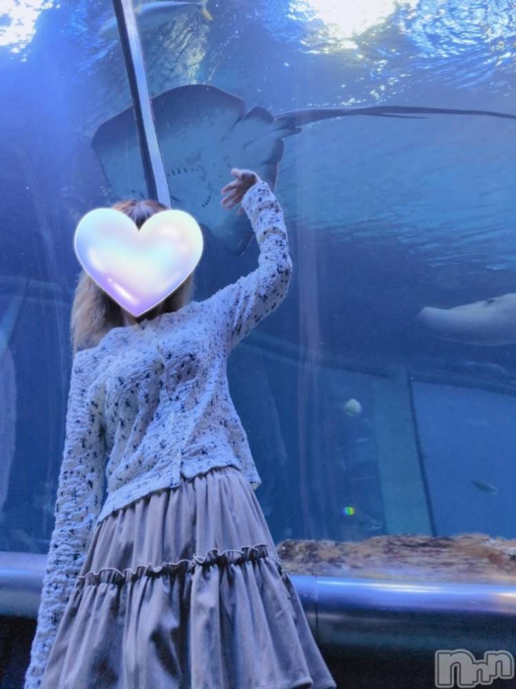 三条デリヘル新潟三条燕ちゃんこ(ニイガタサンジョウツバメチャンコ) しおり(44)の10月9日写メブログ「9日(木)出勤します」