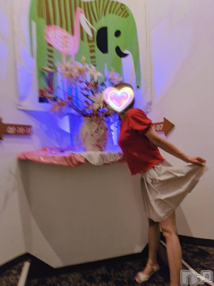 三条デリヘル新潟三条燕ちゃんこ(ニイガタサンジョウツバメチャンコ) しおり(44)の10月17日写メブログ「17日(金)出勤します」