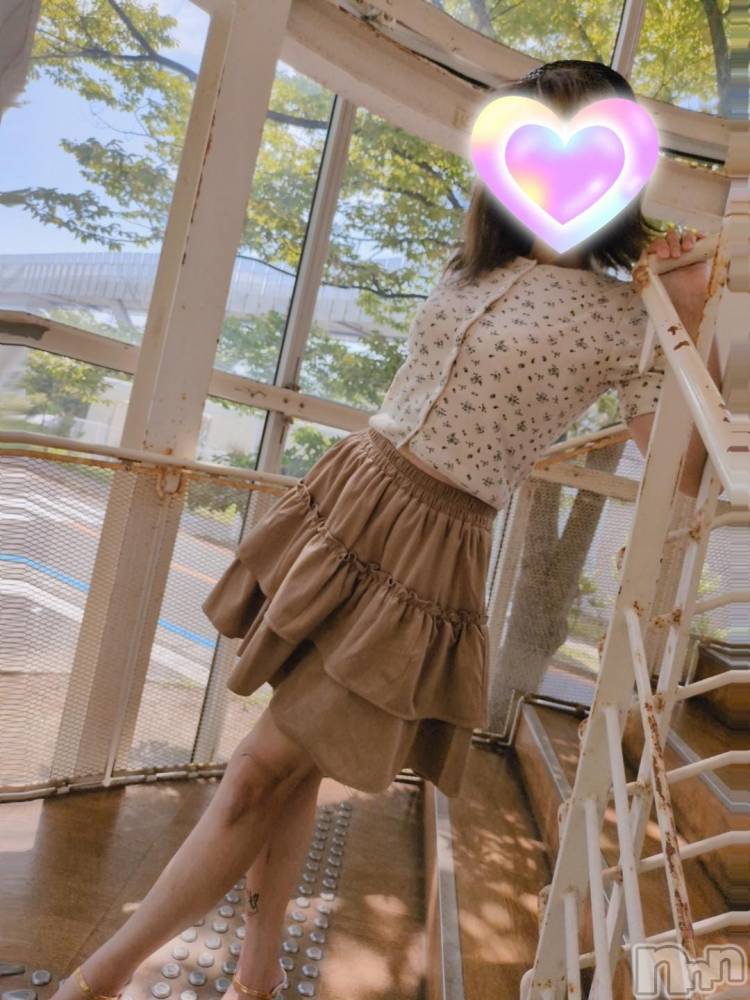 三条デリヘル新潟三条燕ちゃんこ(ニイガタサンジョウツバメチャンコ) しおり(44)の10月24日写メブログ「24日(金)出勤します」