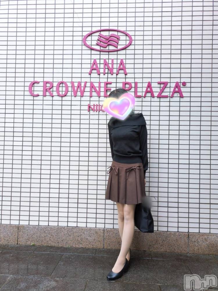 三条デリヘル新潟三条燕ちゃんこ(ニイガタサンジョウツバメチャンコ) しおり(44)の10月31日写メブログ「フローレス7号室のお客様へ」