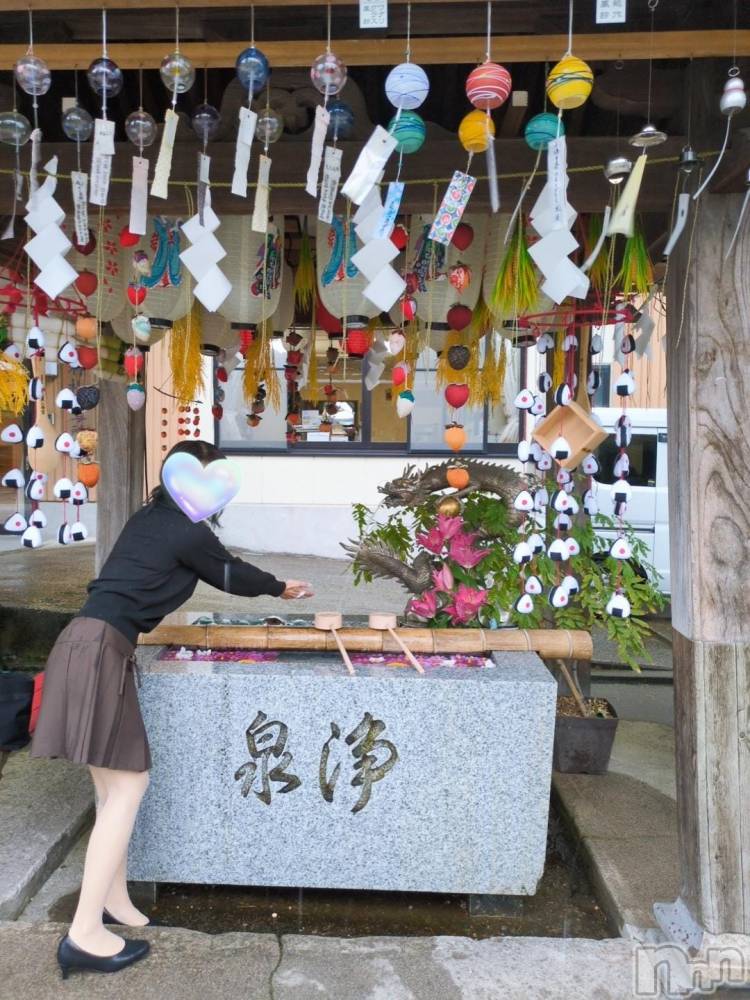 三条デリヘル新潟三条燕ちゃんこ(ニイガタサンジョウツバメチャンコ) しおり(44)の11月2日写メブログ「3日(祝)出勤します」