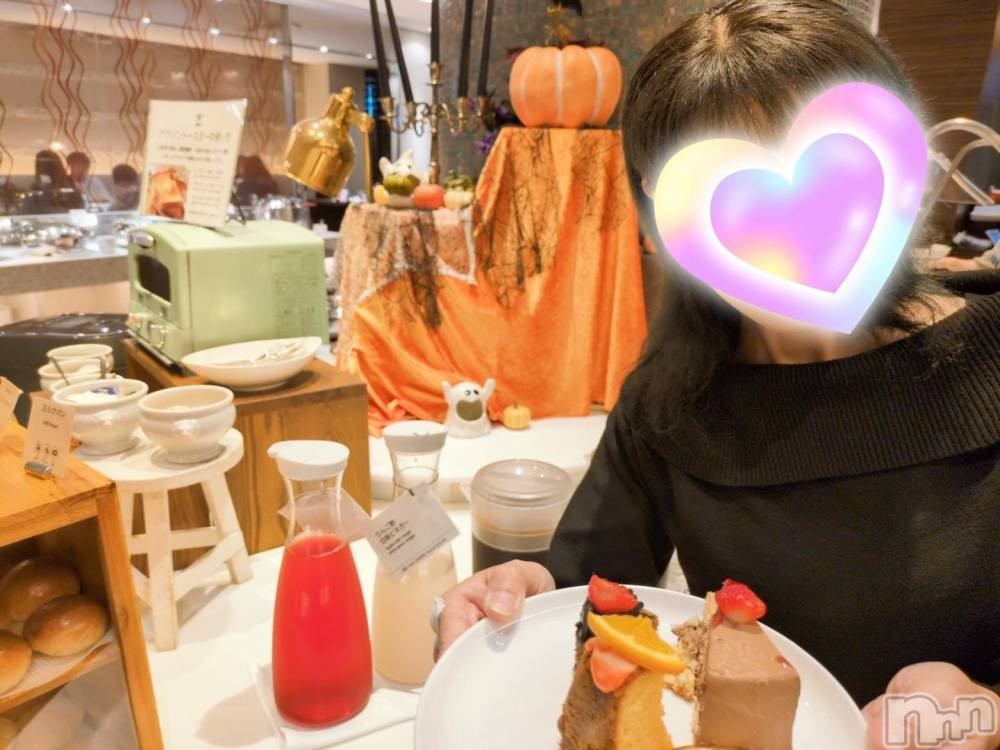 三条デリヘル新潟三条燕ちゃんこ(ニイガタサンジョウツバメチャンコ) しおり(44)の11月25日写メブログ「25日(火)出勤します」