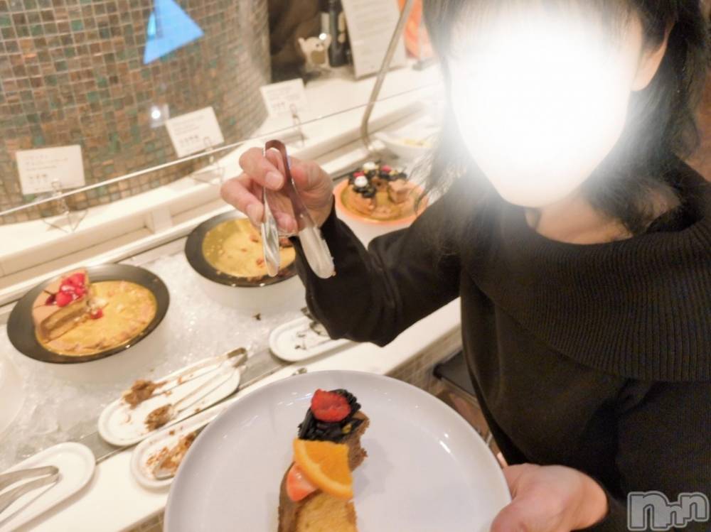 三条デリヘル新潟三条燕ちゃんこ(ニイガタサンジョウツバメチャンコ) しおり(44)の11月30日写メブログ「30日(日)出勤します」