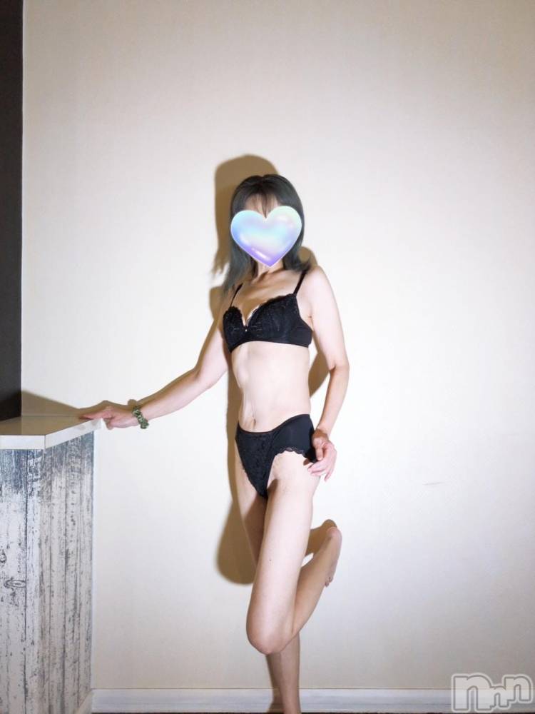 三条デリヘル新潟三条燕ちゃんこ(ニイガタサンジョウツバメチャンコ) しおり(44)の3月2日写メブログ「2日(月)出勤します」