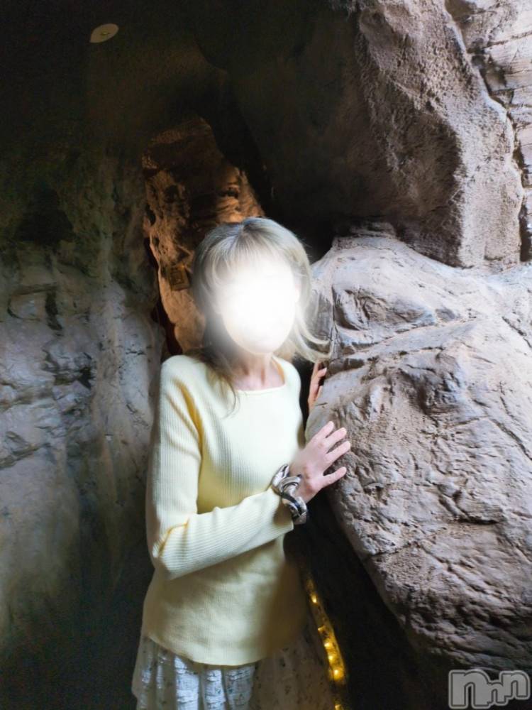 三条デリヘル新潟三条燕ちゃんこ(ニイガタサンジョウツバメチャンコ) しおり(44)の3月17日写メブログ「17日(火)出勤します」