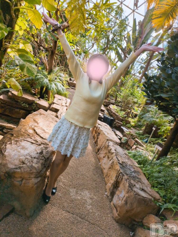 三条デリヘル新潟三条燕ちゃんこ(ニイガタサンジョウツバメチャンコ) しおり(44)の3月29日写メブログ「29日(日)出勤します」