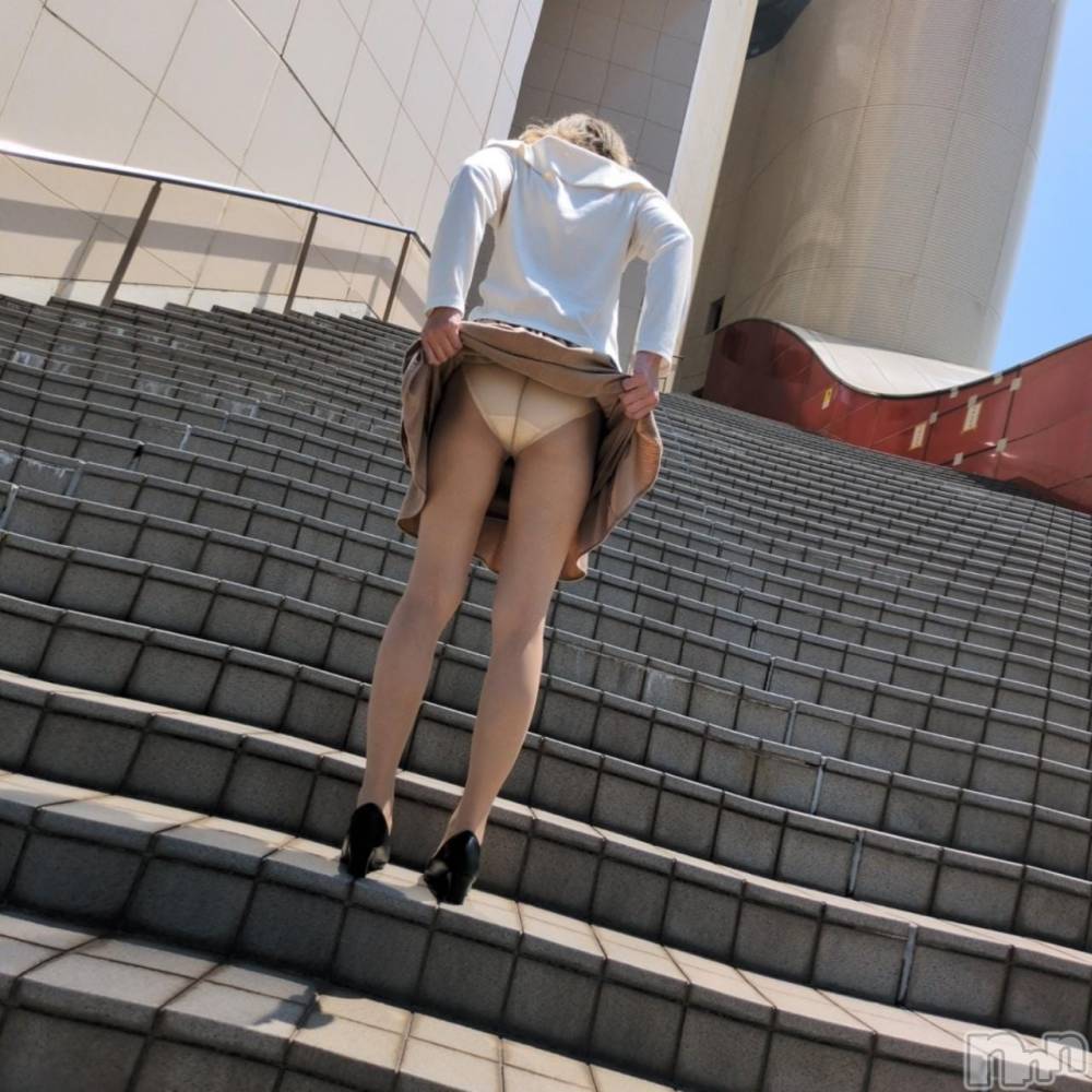 三条デリヘル新潟三条燕ちゃんこ(ニイガタサンジョウツバメチャンコ) しおり(44)の5月19日写メブログ「弥生35号室のお客様へ」