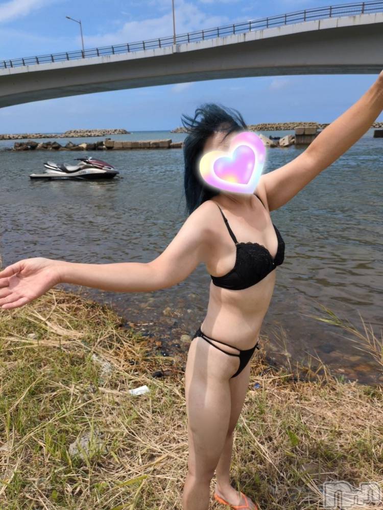 三条デリヘル新潟三条燕ちゃんこ(ニイガタサンジョウツバメチャンコ) しおり(44)の8月20日写メブログ「フローレス10号室のお客様へ」