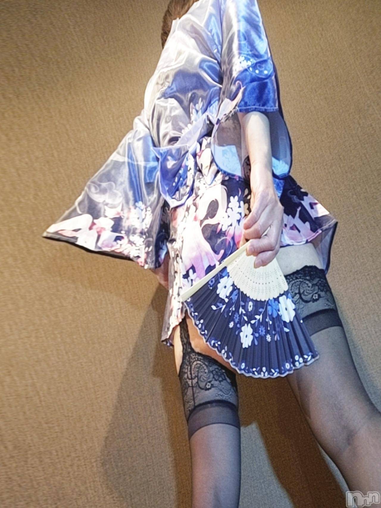 三条ぽっちゃり新潟三条燕ちゃんこ(ニイガタサンジョウツバメチャンコ)しおり(44)の2024年7月7日写メブログ「7日、フローレス8号室のお客様へ」
