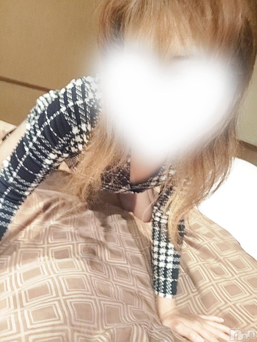 三条ぽっちゃり新潟三条燕ちゃんこ(ニイガタサンジョウツバメチャンコ)しおり(44)の2024年7月17日写メブログ「17日、フローレス10号室のお客様へ」