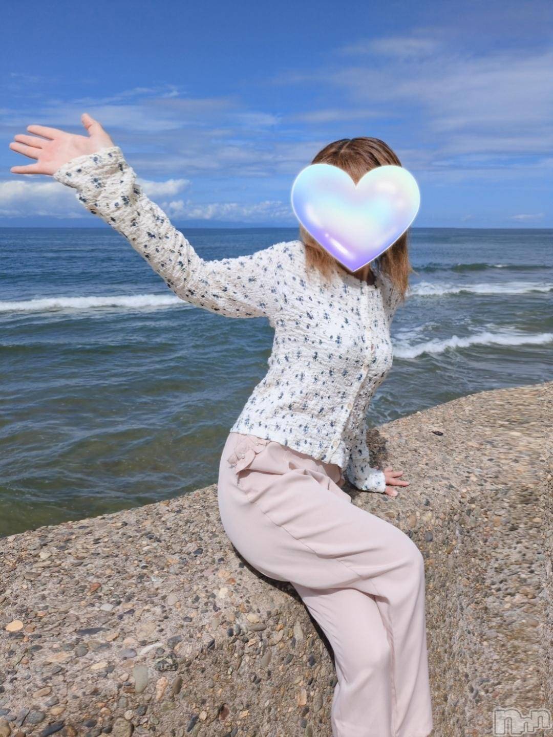 三条デリヘル新潟三条燕ちゃんこ(ニイガタサンジョウツバメチャンコ)しおり(44)の2025年9月15日写メブログ「私の海の日」