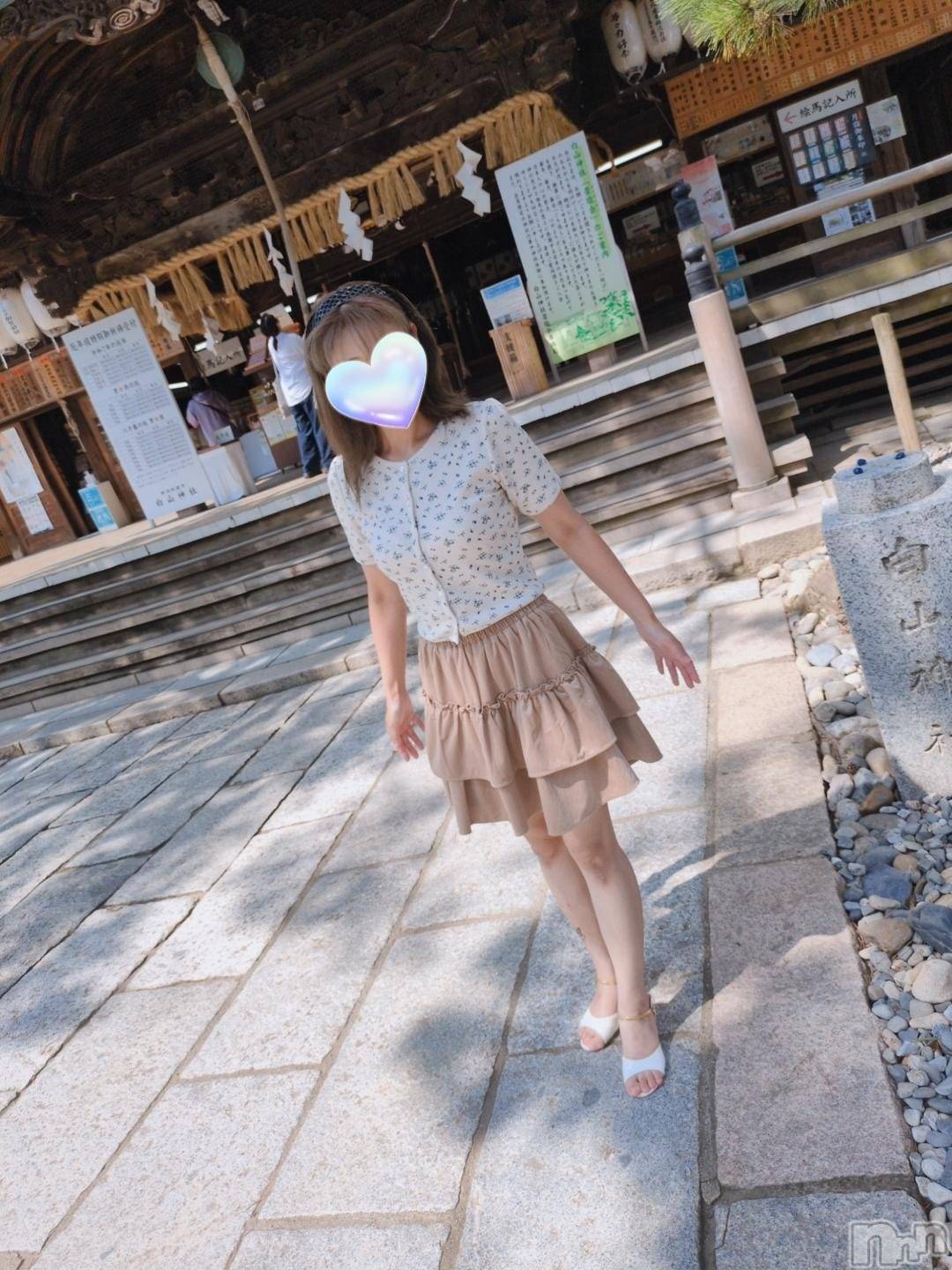 三条デリヘル新潟三条燕ちゃんこ(ニイガタサンジョウツバメチャンコ)しおり(44)の2025年11月14日写メブログ「14日(金)出勤します」