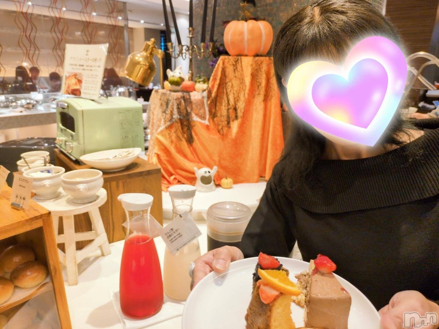 三条デリヘル新潟三条燕ちゃんこ(ニイガタサンジョウツバメチャンコ)しおり(44)の2025年11月25日写メブログ「25日(火)出勤します」