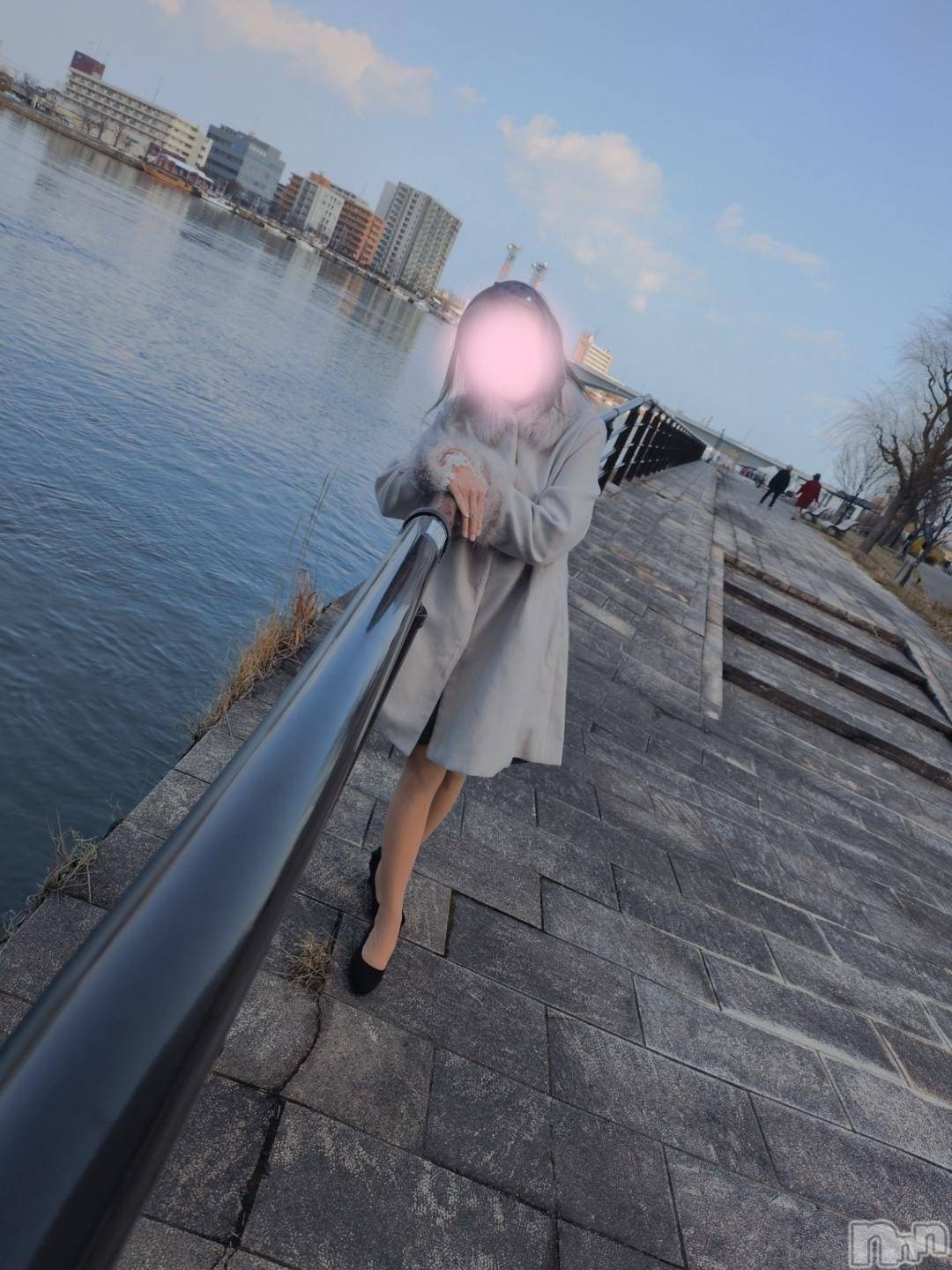 三条デリヘル新潟三条燕ちゃんこ(ニイガタサンジョウツバメチャンコ)しおり(44)の2025年12月31日写メブログ「フローレス12号室のお客様へ」