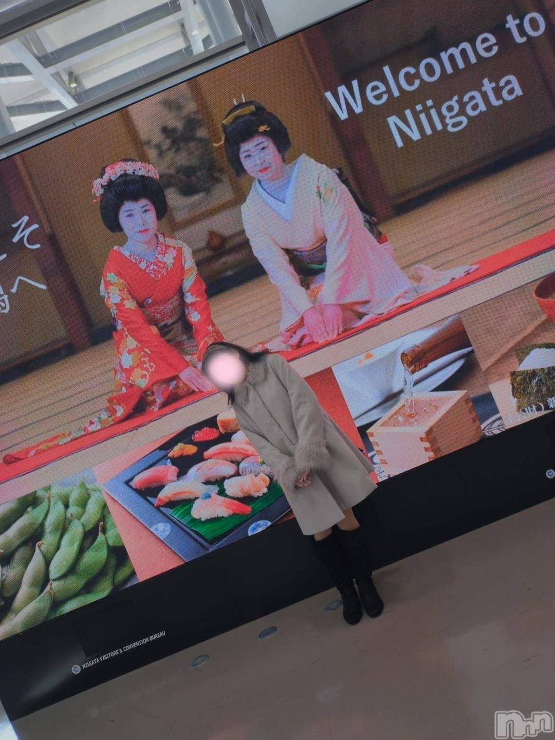 三条デリヘル新潟三条燕ちゃんこ(ニイガタサンジョウツバメチャンコ)しおり(44)の2026年1月3日写メブログ「フローレス7号室のお客様へ」