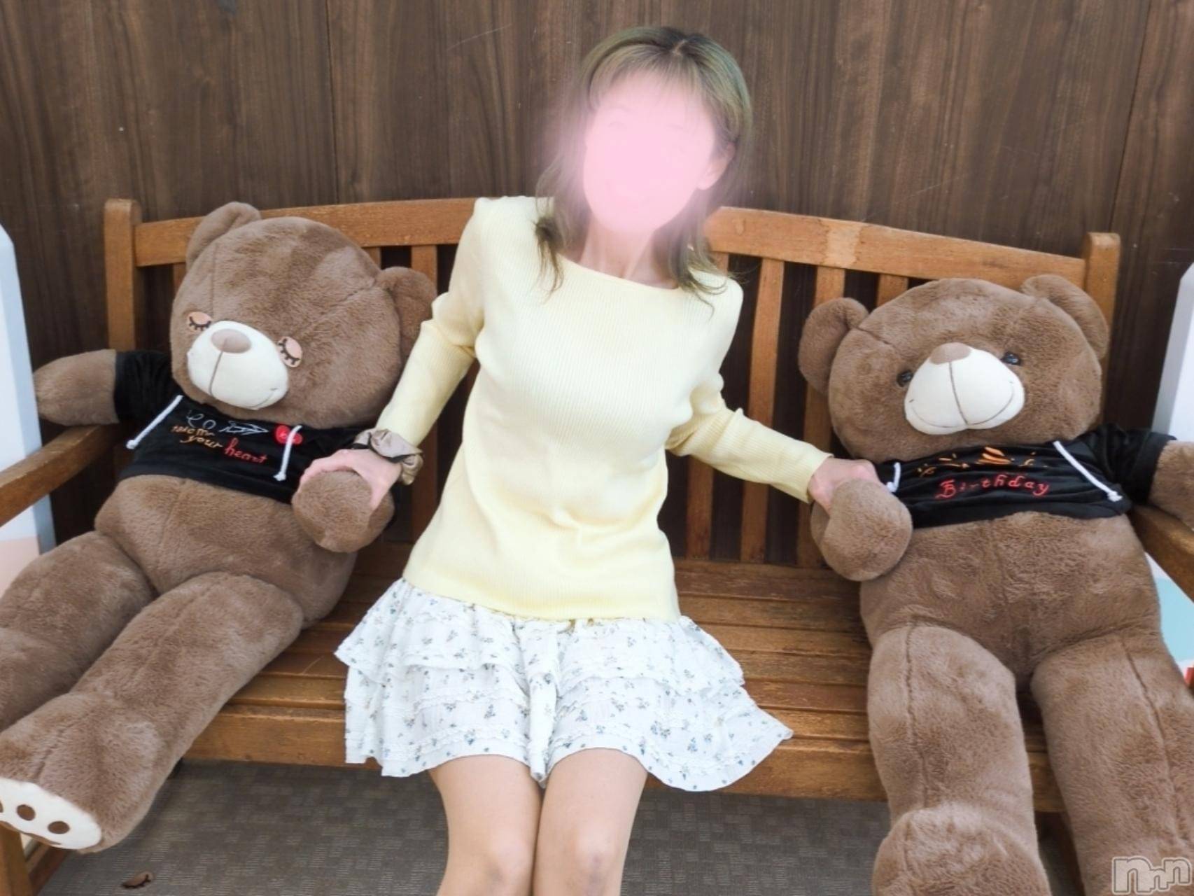 三条デリヘル新潟三条燕ちゃんこ(ニイガタサンジョウツバメチャンコ)しおり(44)の2026年3月26日写メブログ「26日(木)出勤します」