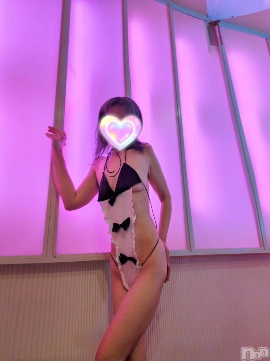 三条デリヘル新潟三条燕ちゃんこ(ニイガタサンジョウツバメチャンコ)しおり(44)の2026年3月27日写メブログ「27日(金)出勤します」