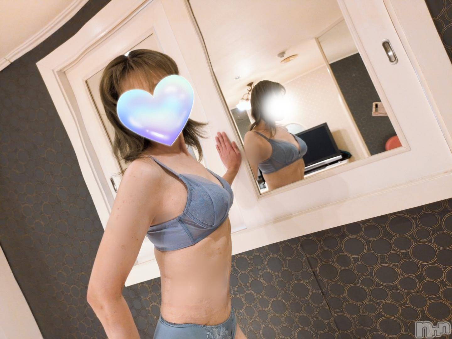 三条デリヘル新潟三条燕ちゃんこ(ニイガタサンジョウツバメチャンコ)しおり(44)の2026年4月6日写メブログ「フローレス5号室のお客様へ」