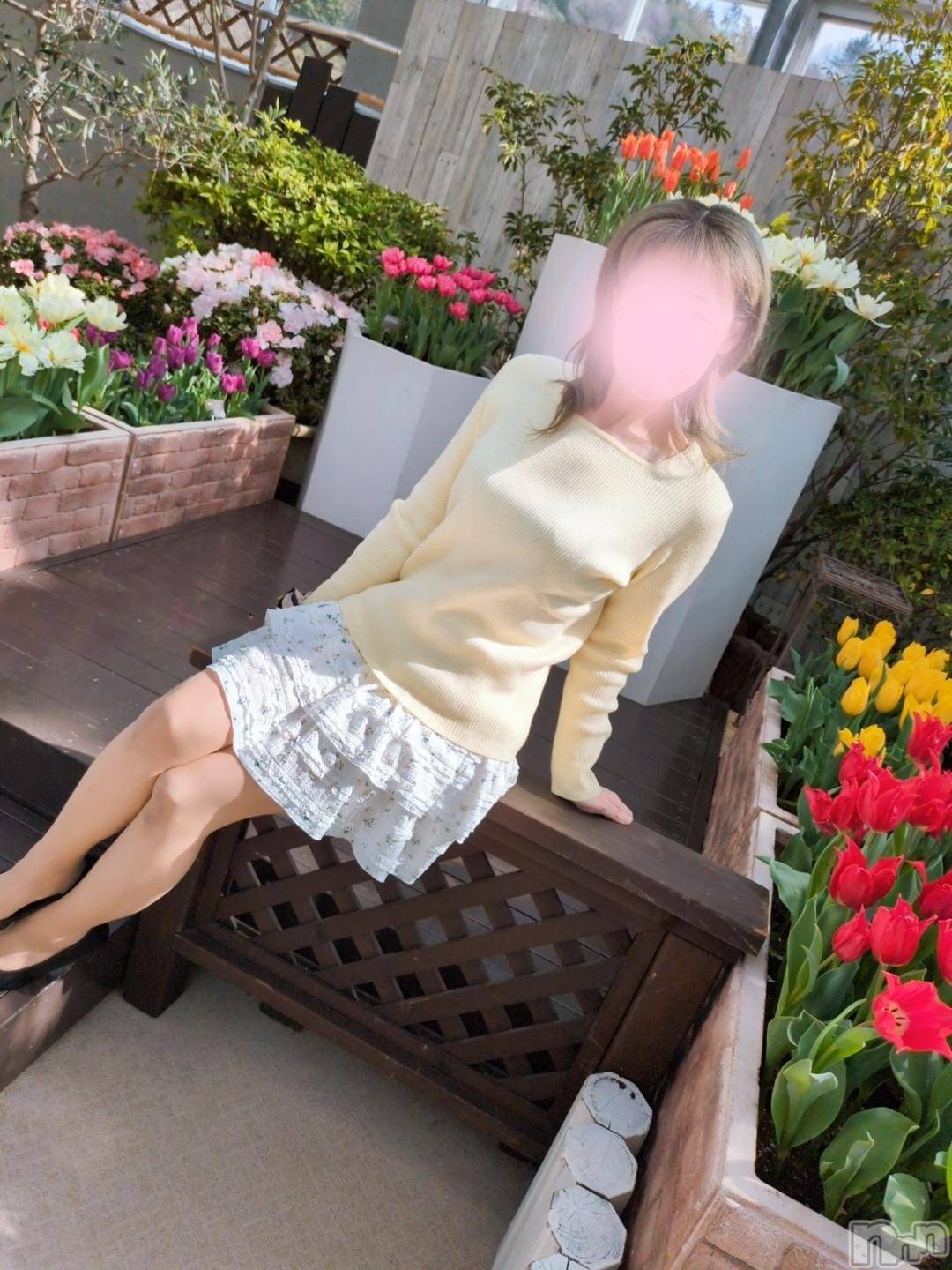 三条デリヘル新潟三条燕ちゃんこ(ニイガタサンジョウツバメチャンコ)しおり(44)の2026年4月12日写メブログ「フローレス3号室のお客様へ」